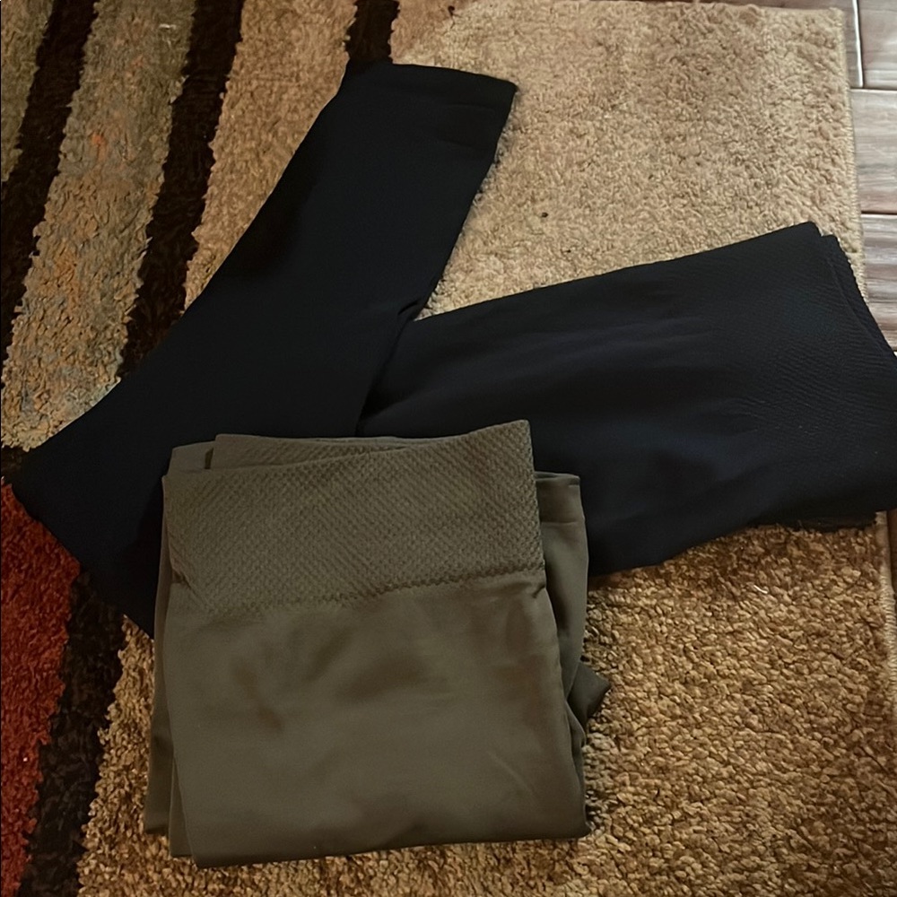 2 Pairs Navy Blue & Olive Women's Leggings